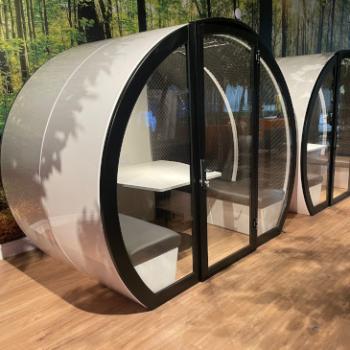 4 person full enclosed meeting pods